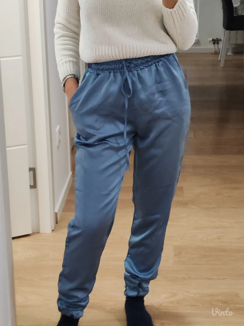 Satenske pantalone