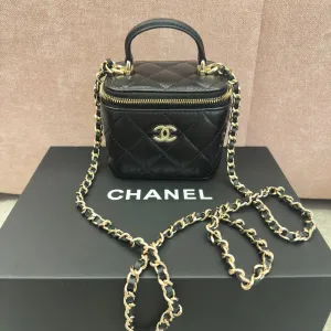 Chanel vanity