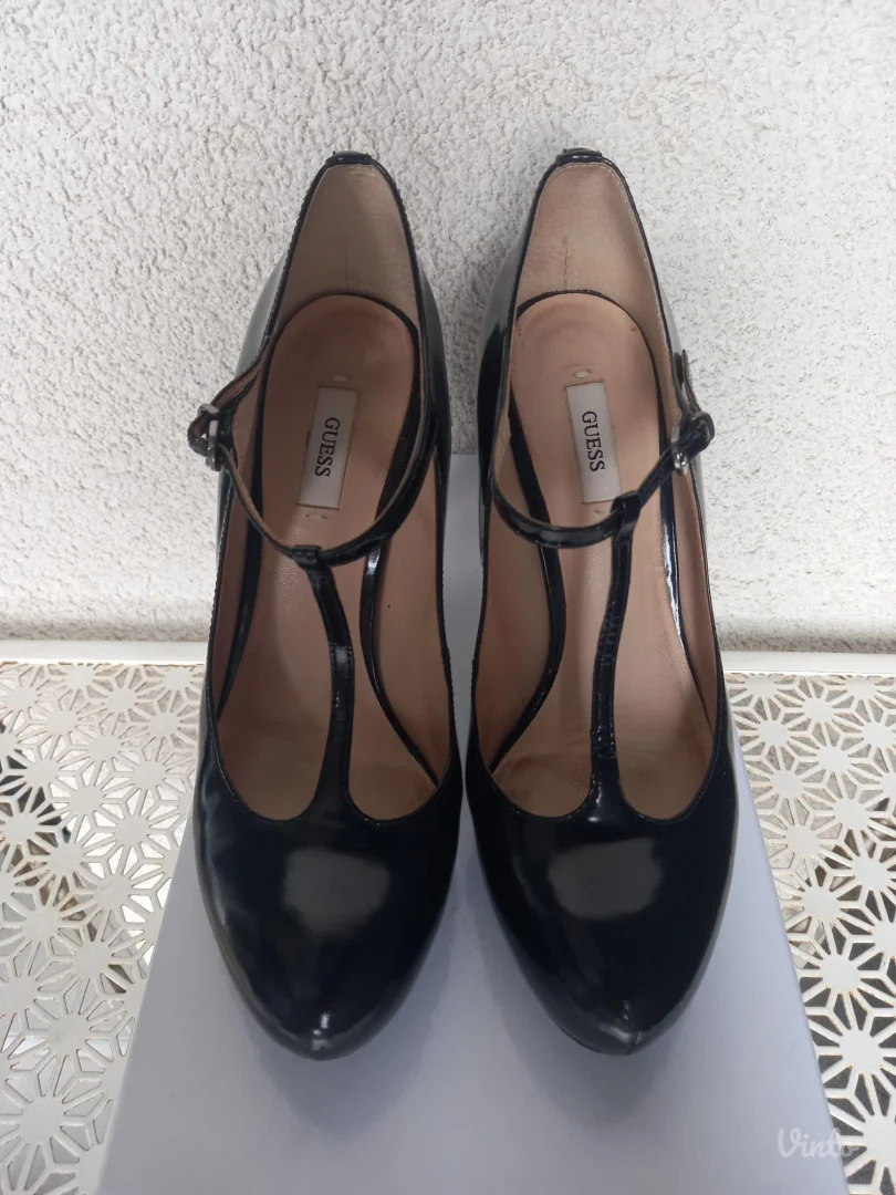 Guess kožne salonke, 38