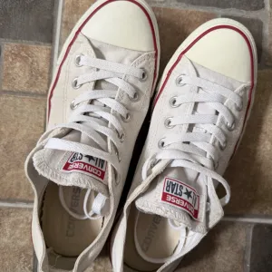 Converse bele starke 38 i 39