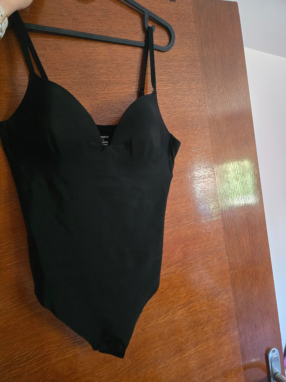 Viralni body steznik L