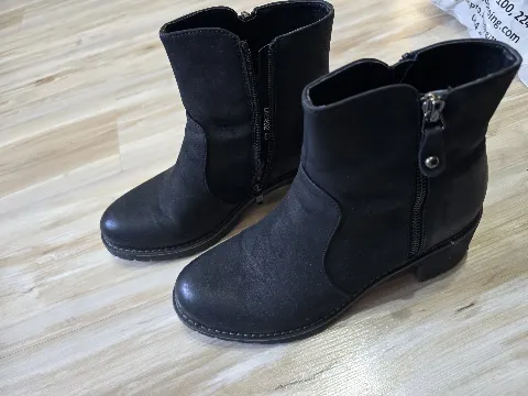 Jesenje cizmice 40