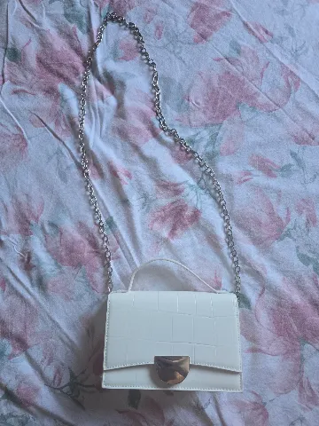 Mala STRADIVARIUS torbica
