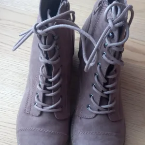 Nove Deichmann cipele