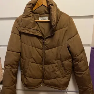 Braon Stradivarius zimska jakna