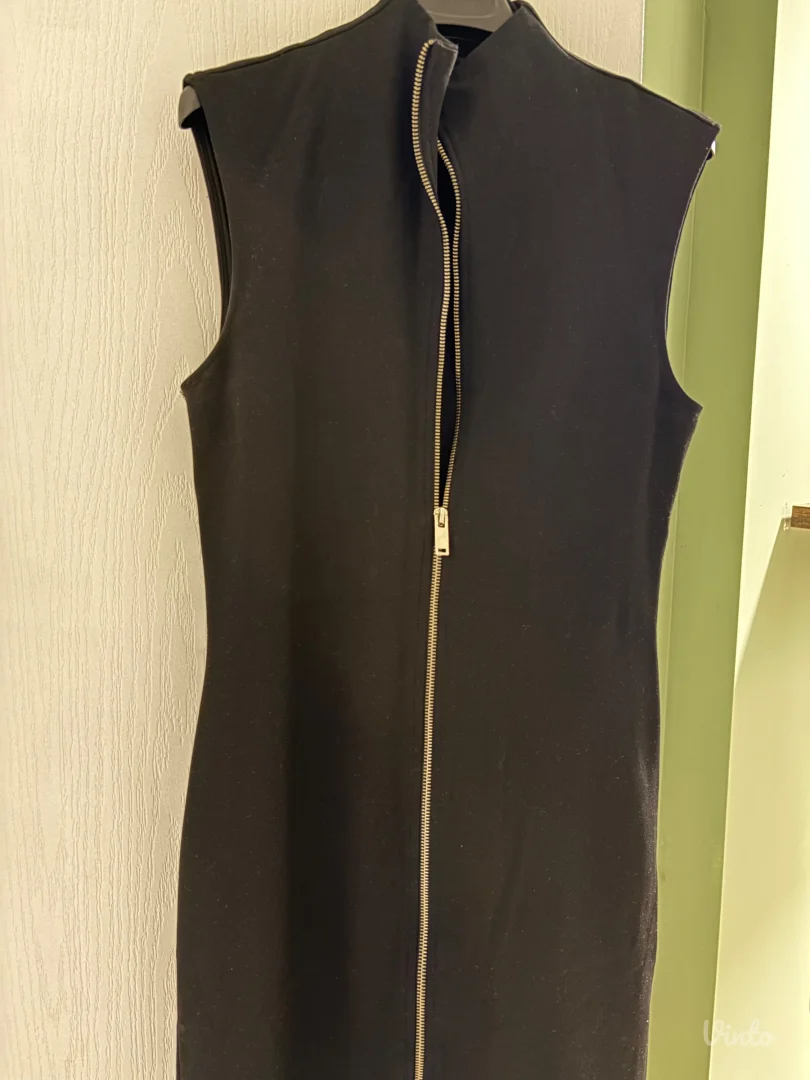 Crna uska haljina ZARA