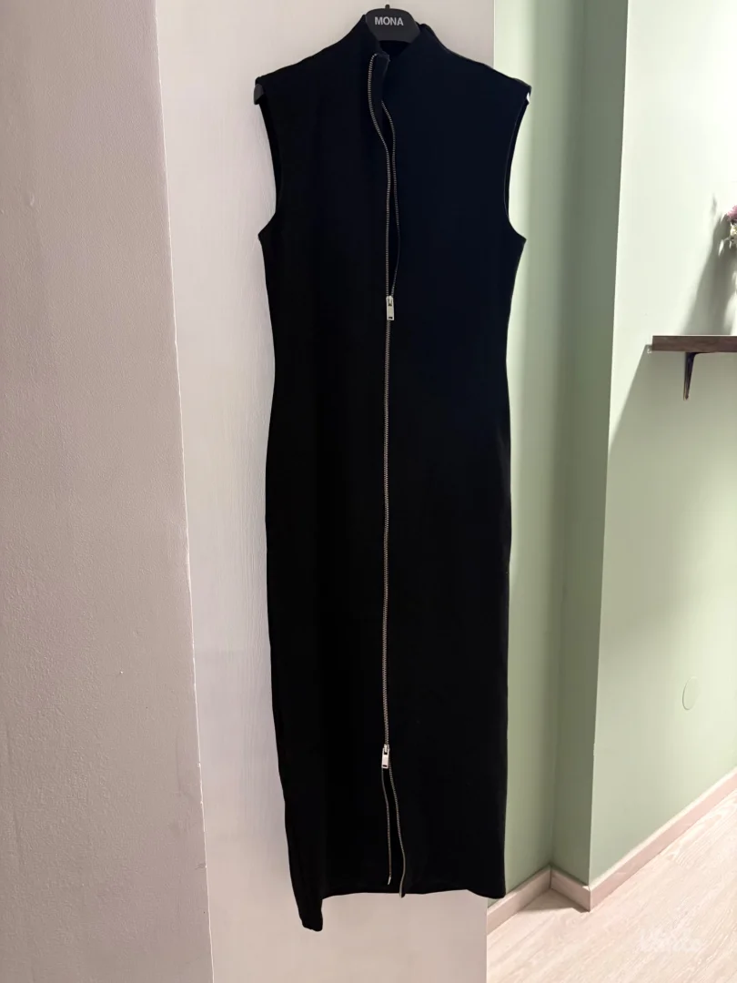 Crna uska haljina ZARA