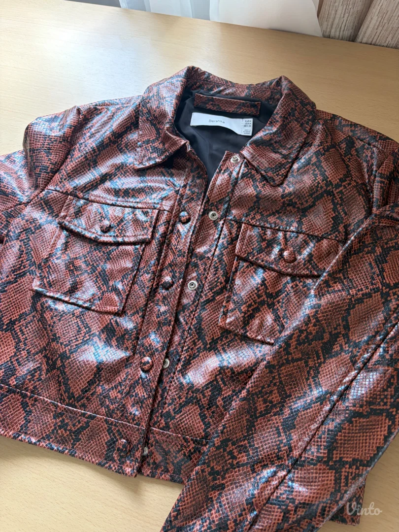 Bershka crop jaknica