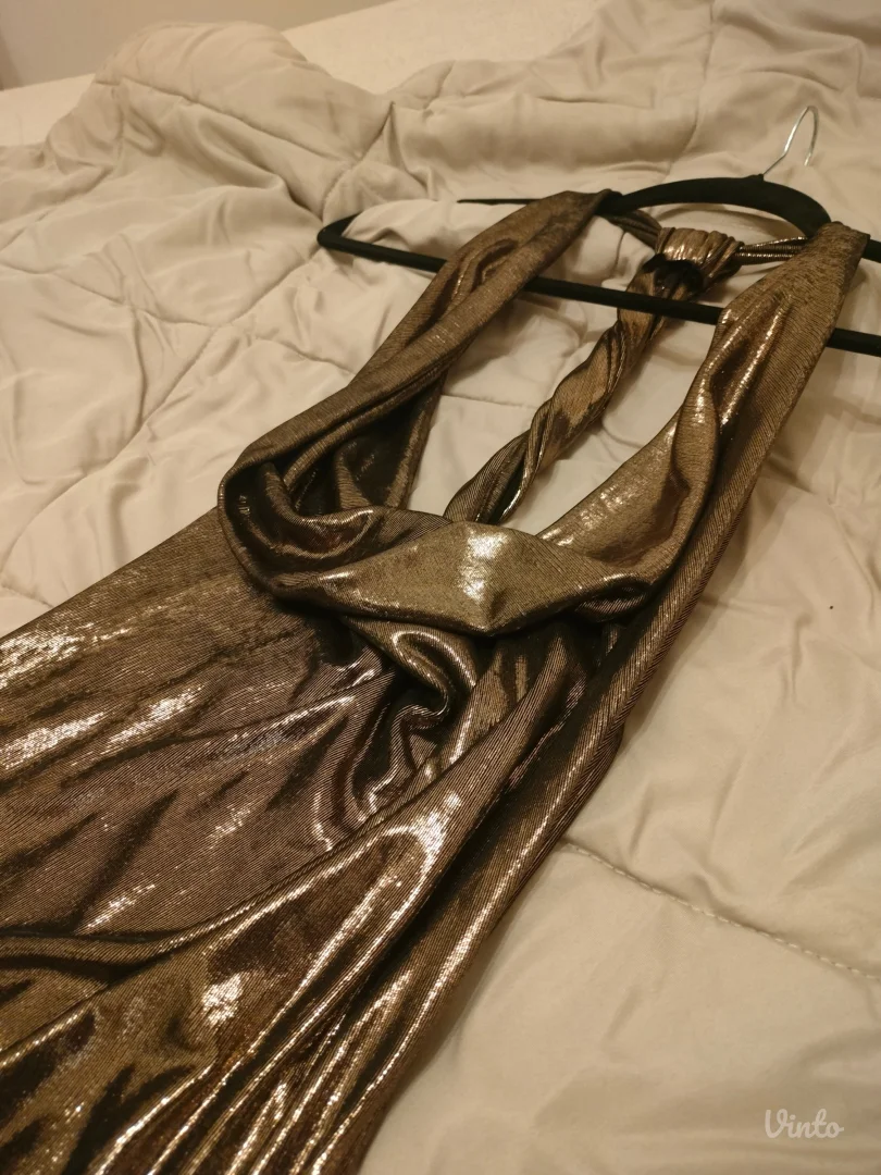 Elegantna duga haljina