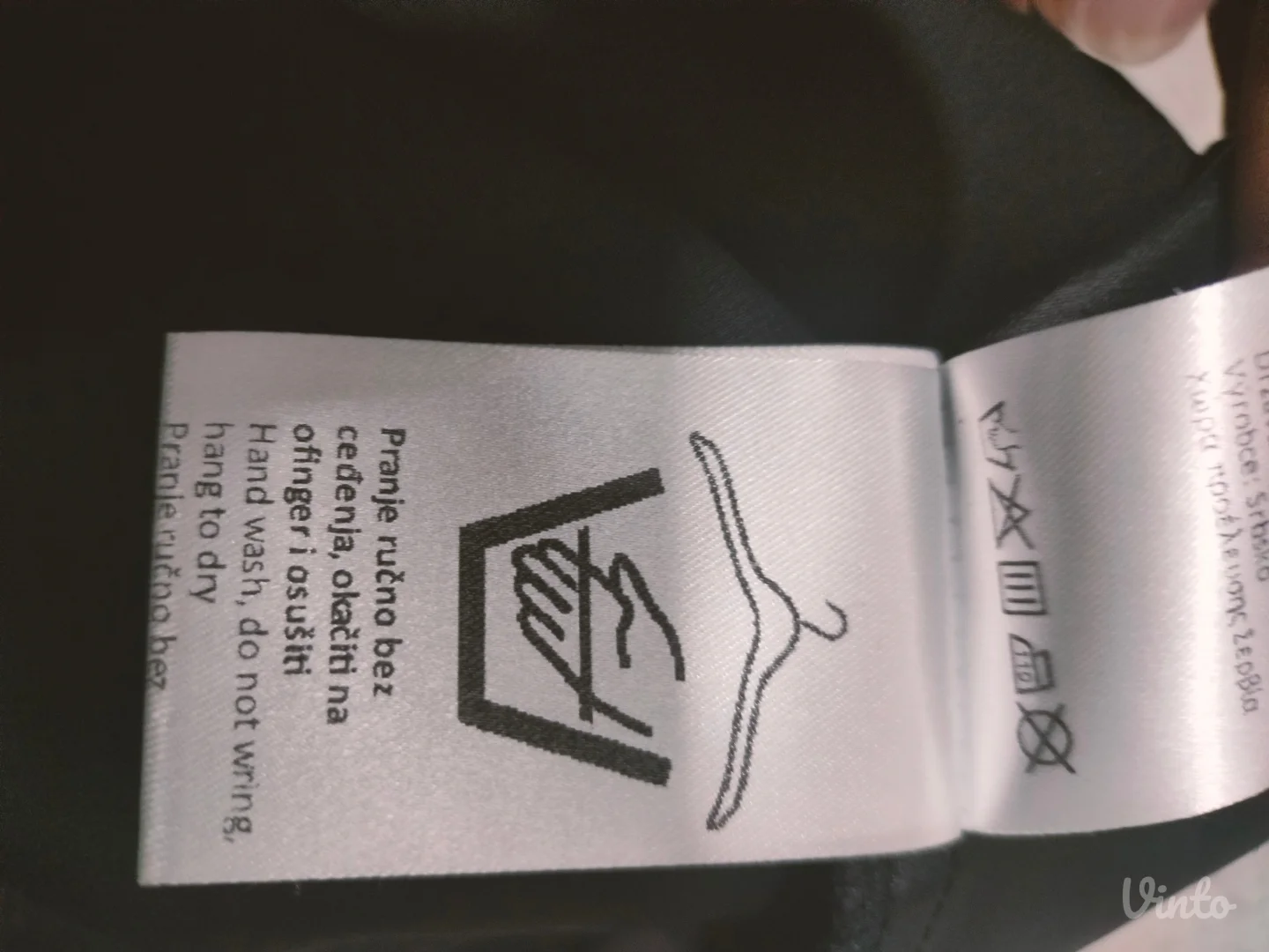 Elegantna duga crna haljina