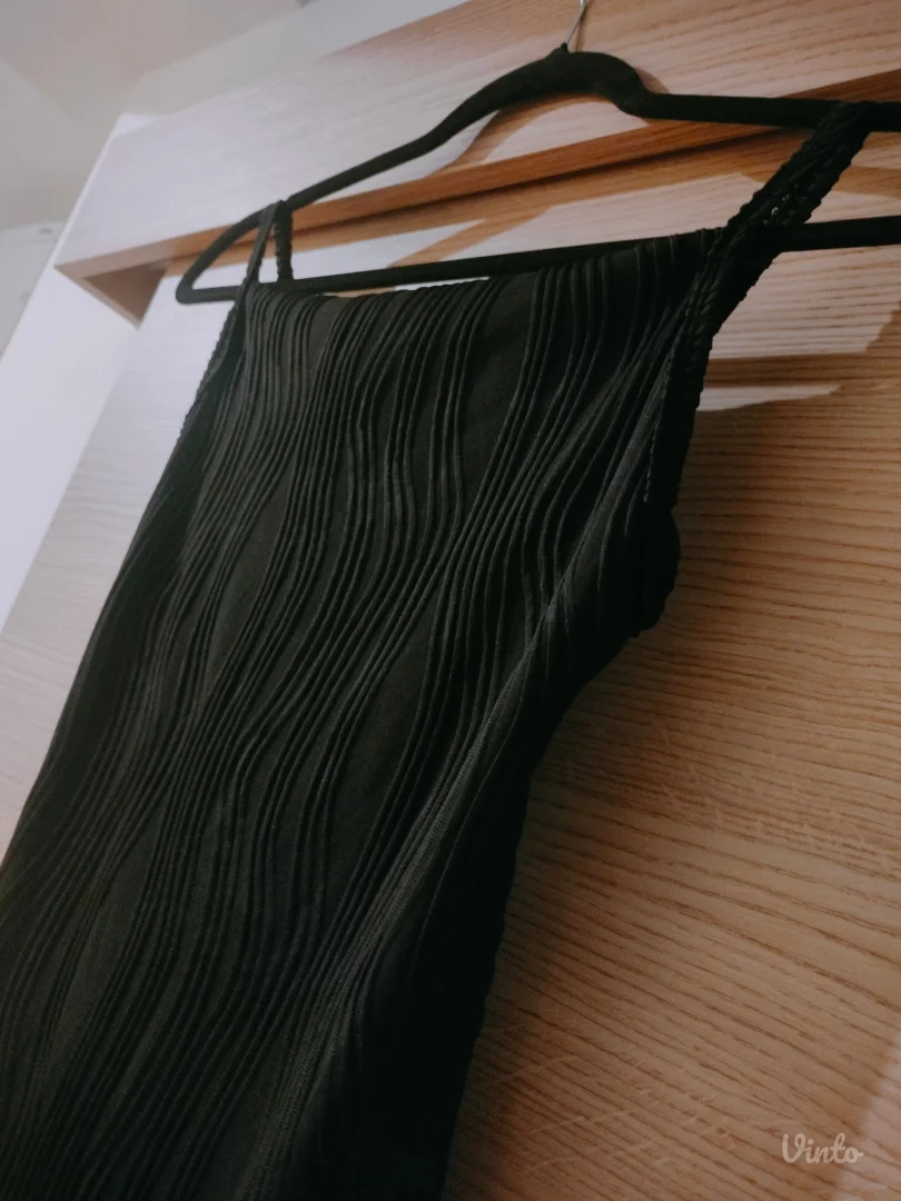 Crna elegantna duga haljina