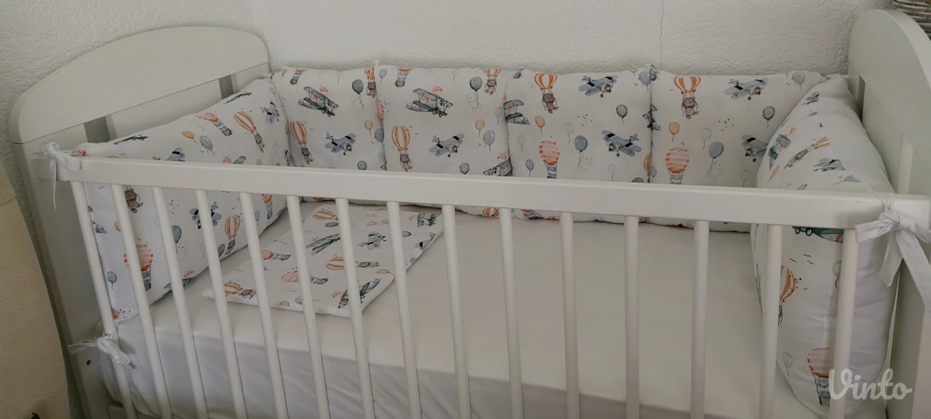 Zastitna ograda za krevetac