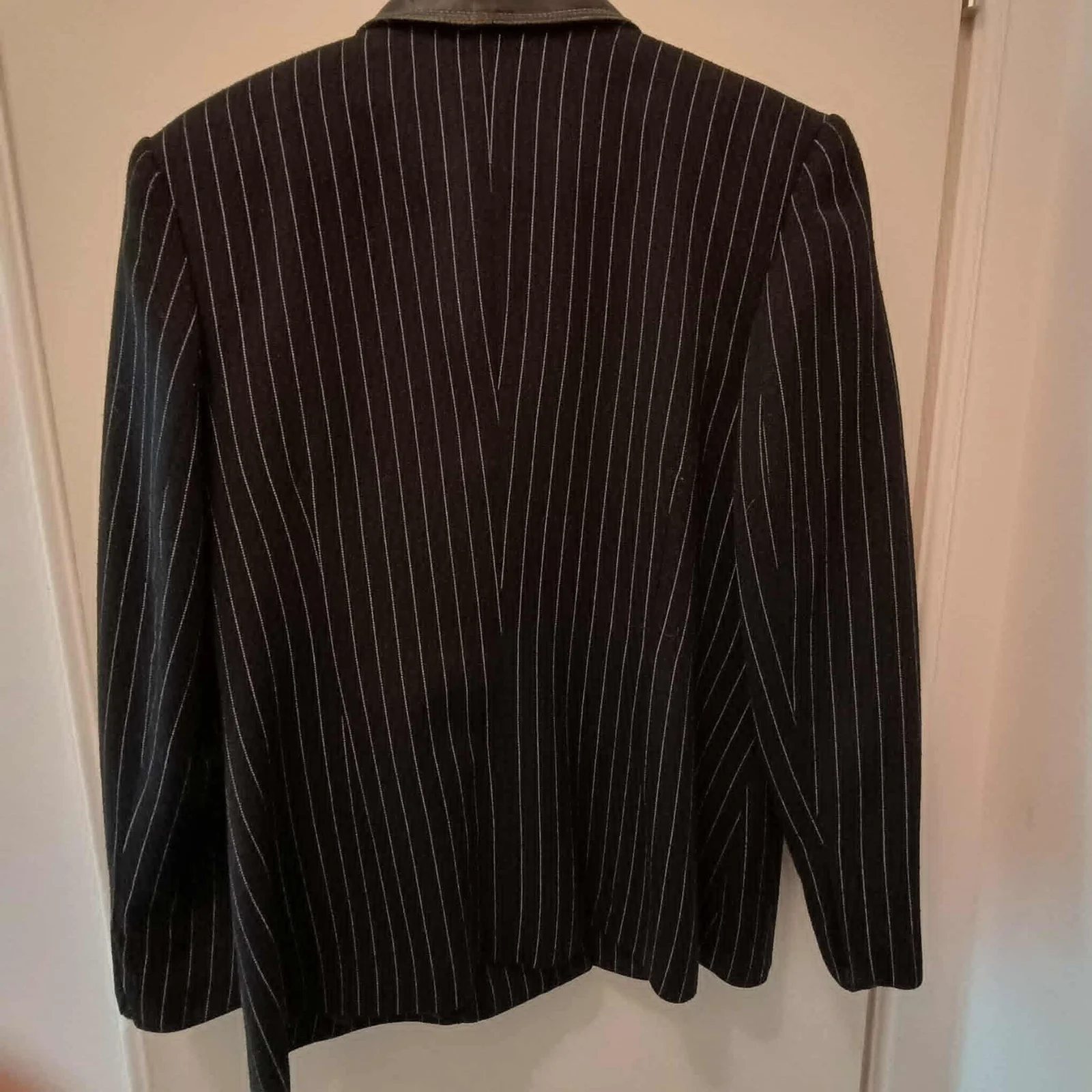 Crni vintage sako