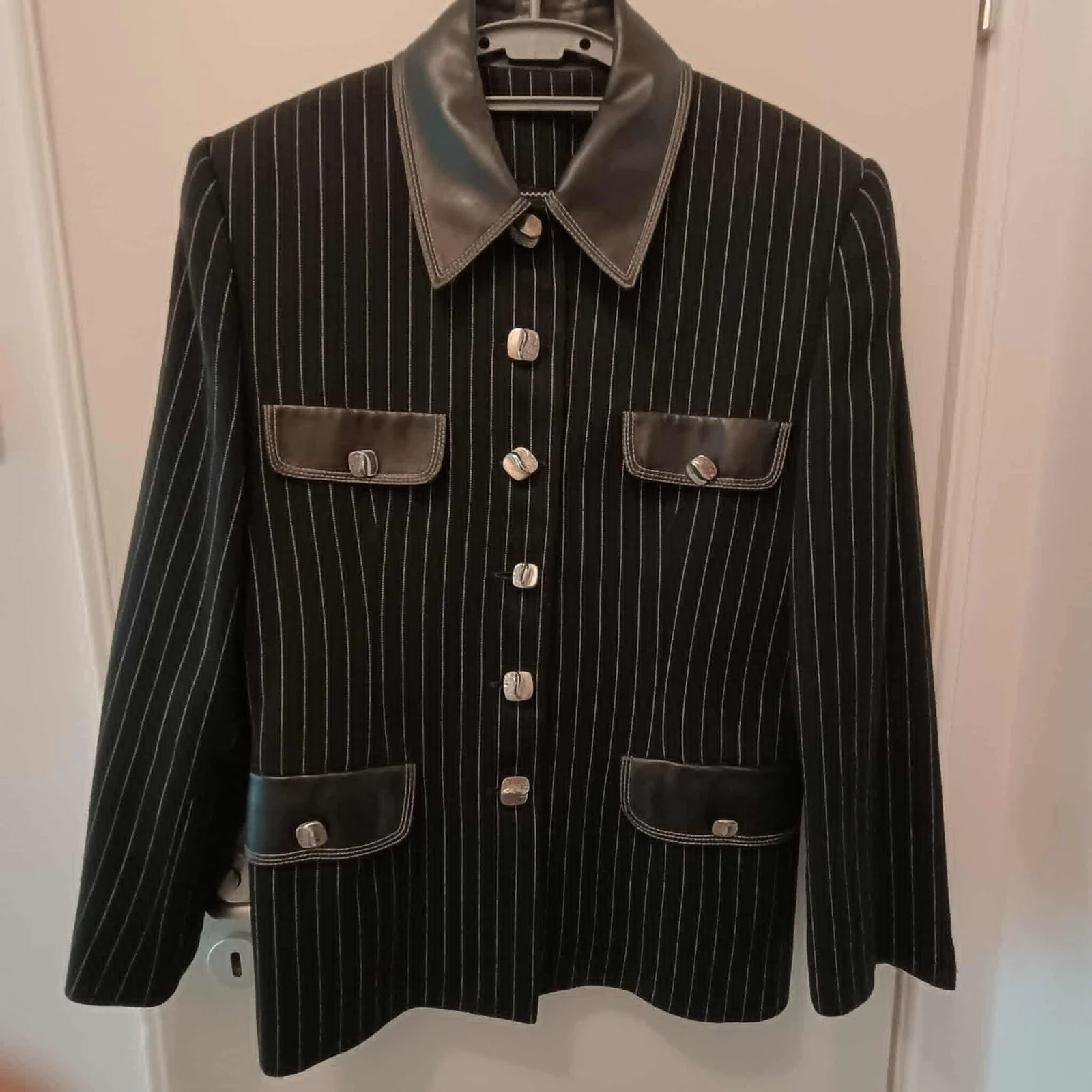 Crni vintage sako