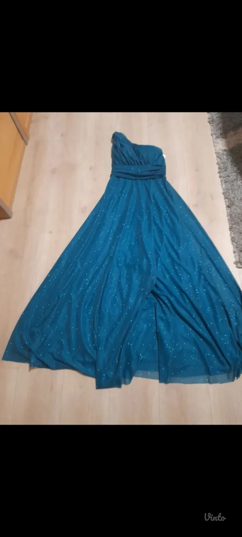 Nova svečana haljina