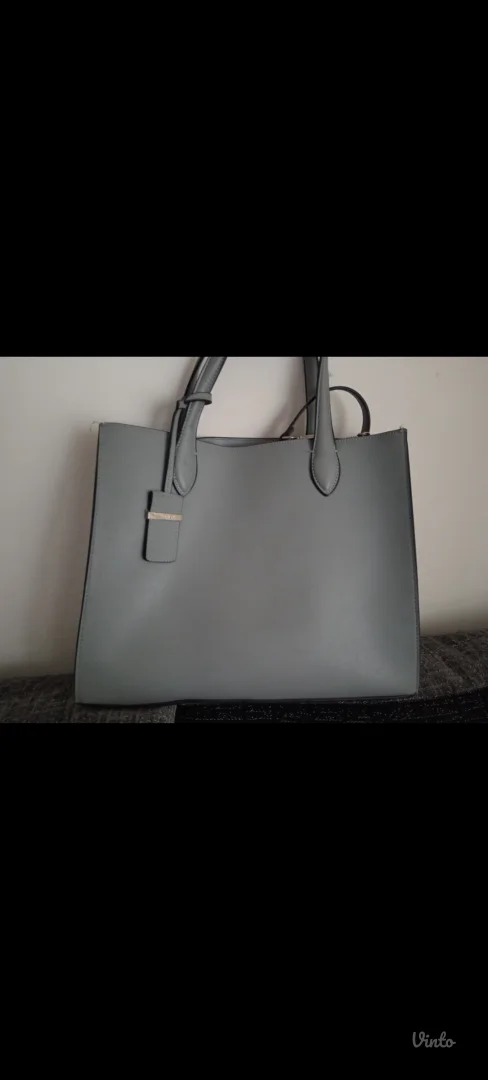 Carpisa zenska torba