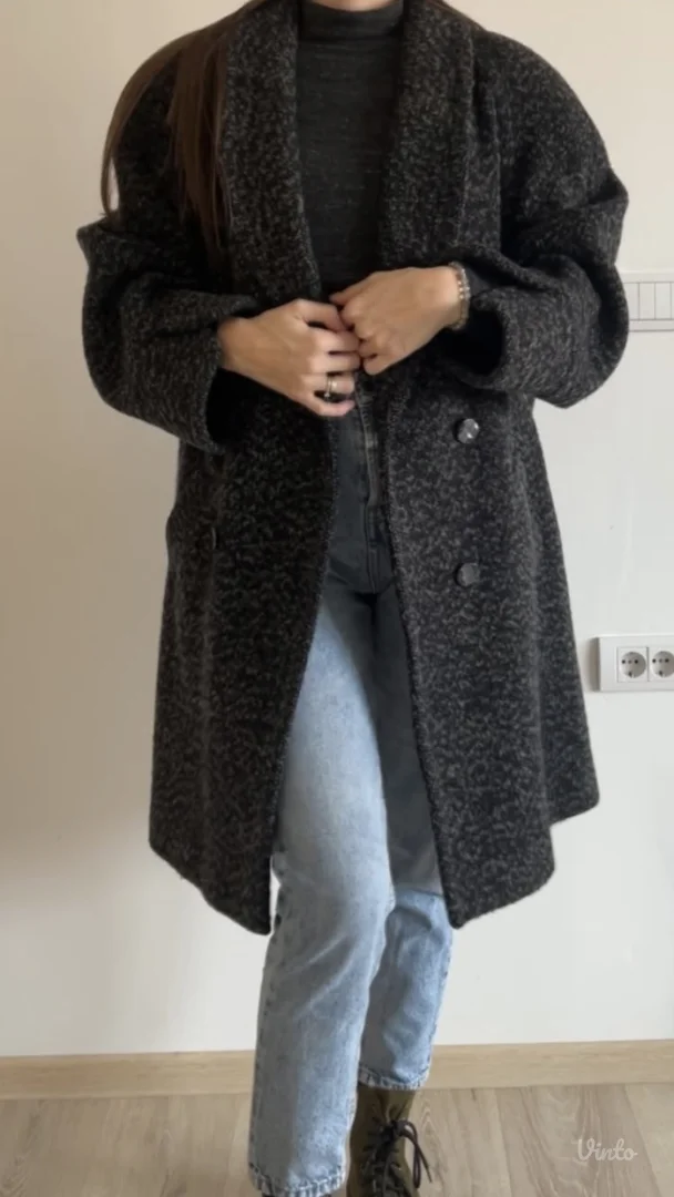 EX YU Kaput, industrija odece Prvi maj