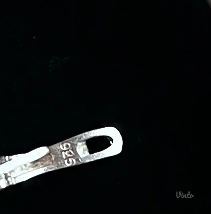 Nove srebrne minđuše