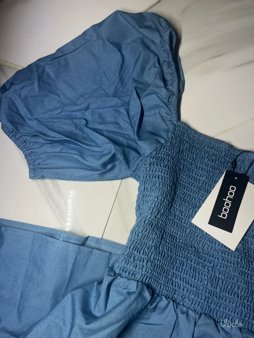 Boohoo plava haljina