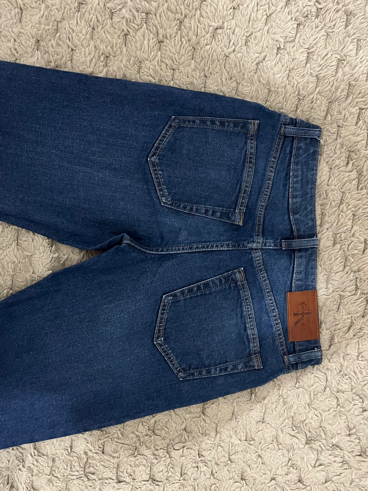 NOVE Calvin Klein farmerice