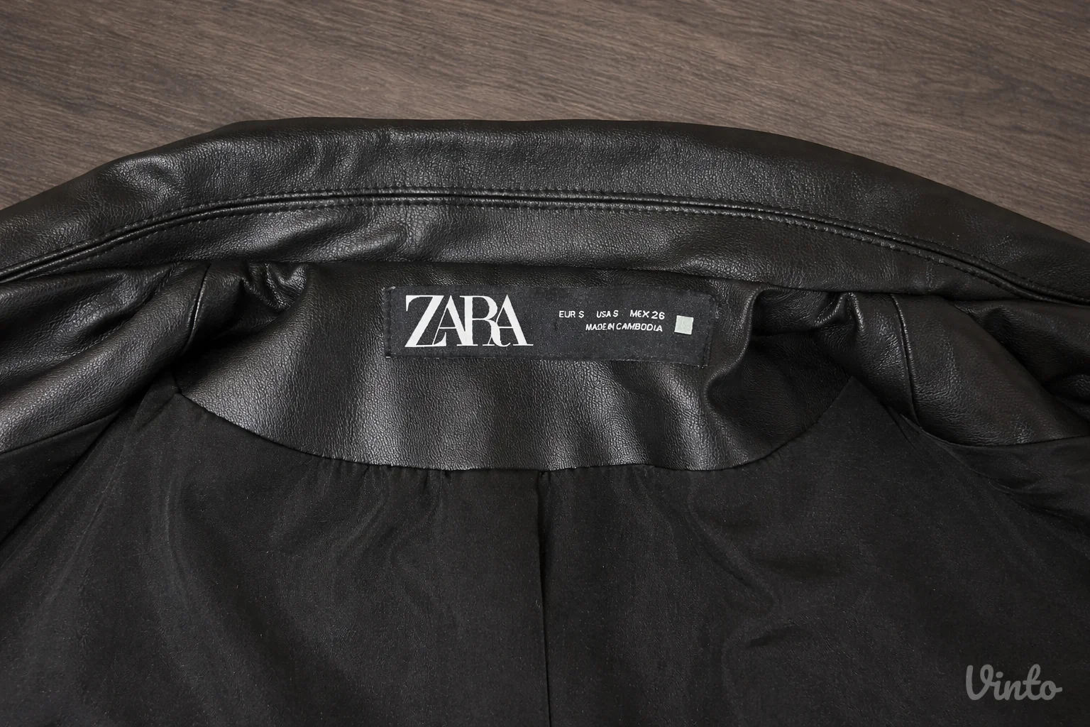 Zara kožna jakna
