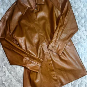 Mango mantil-jaknica