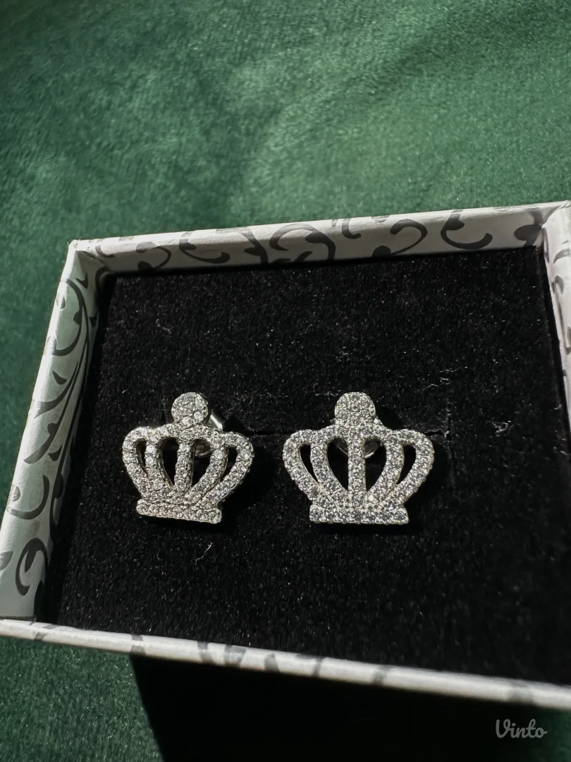 NOVE srebrne minđuše