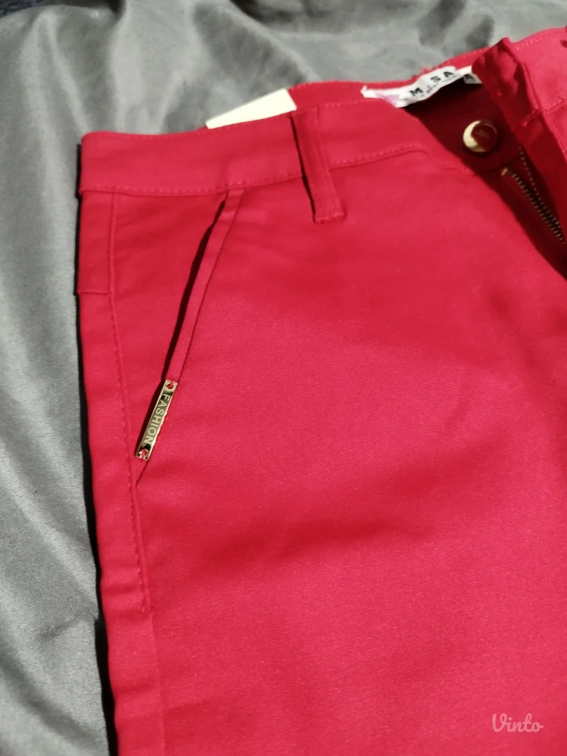 NOVE M.Sara crvene pantalone sa kaišem (Vel. 29)