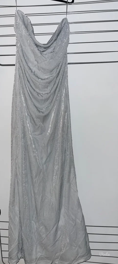 Reserved srebrna duga haljina - L