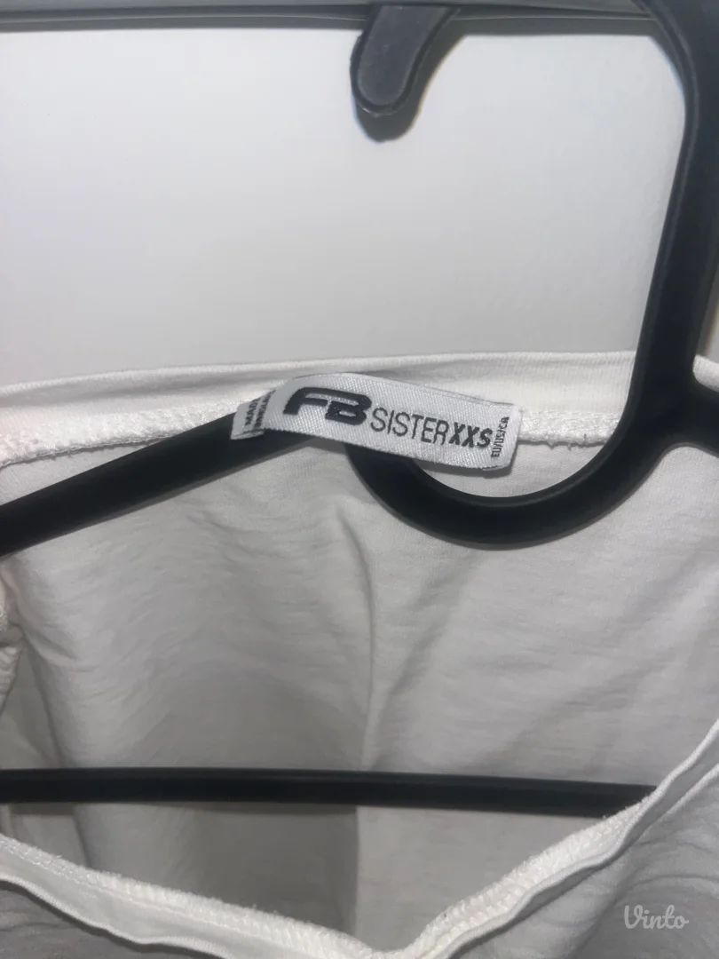 New Yorker bela majica sa naramenicama - xxs