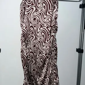 Sinsay letnja haljina sa printom - M