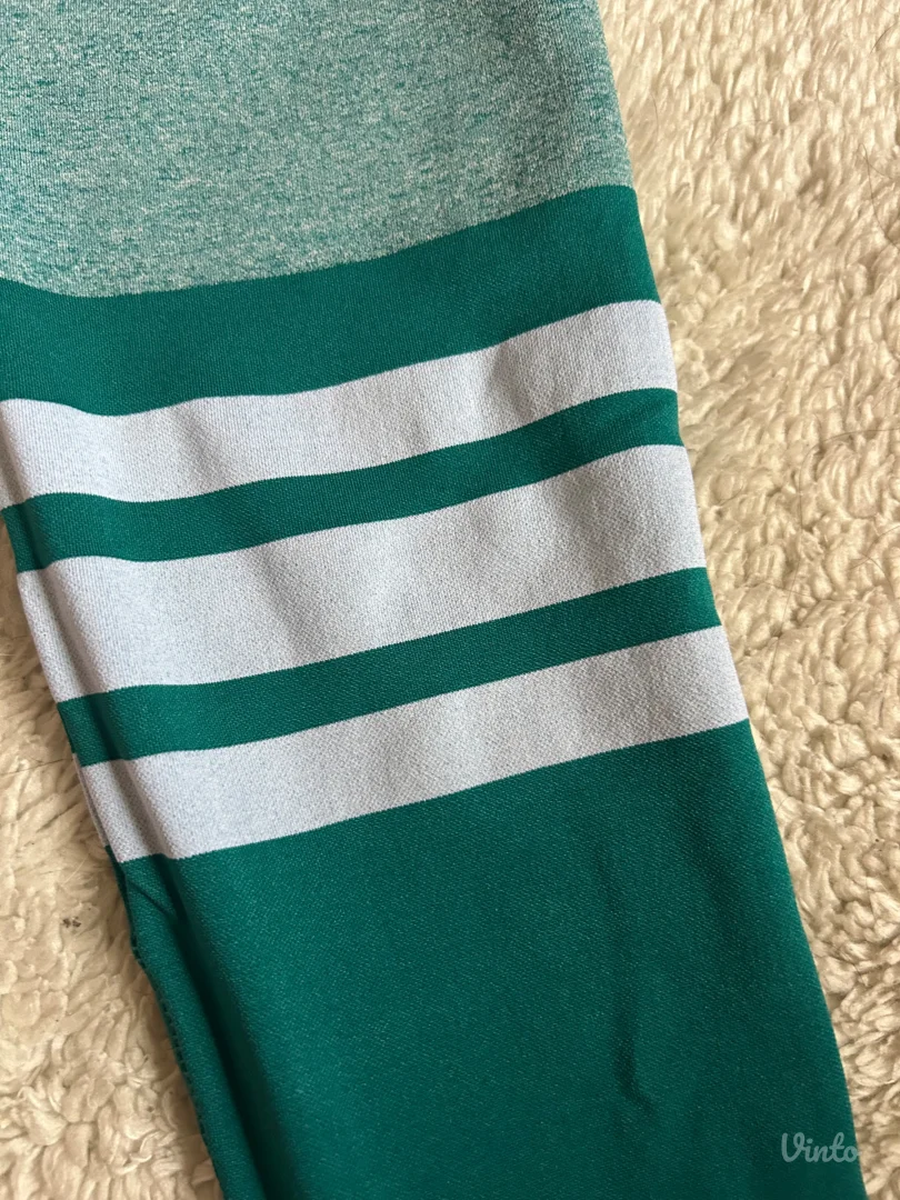 helanke sa tri bele crte