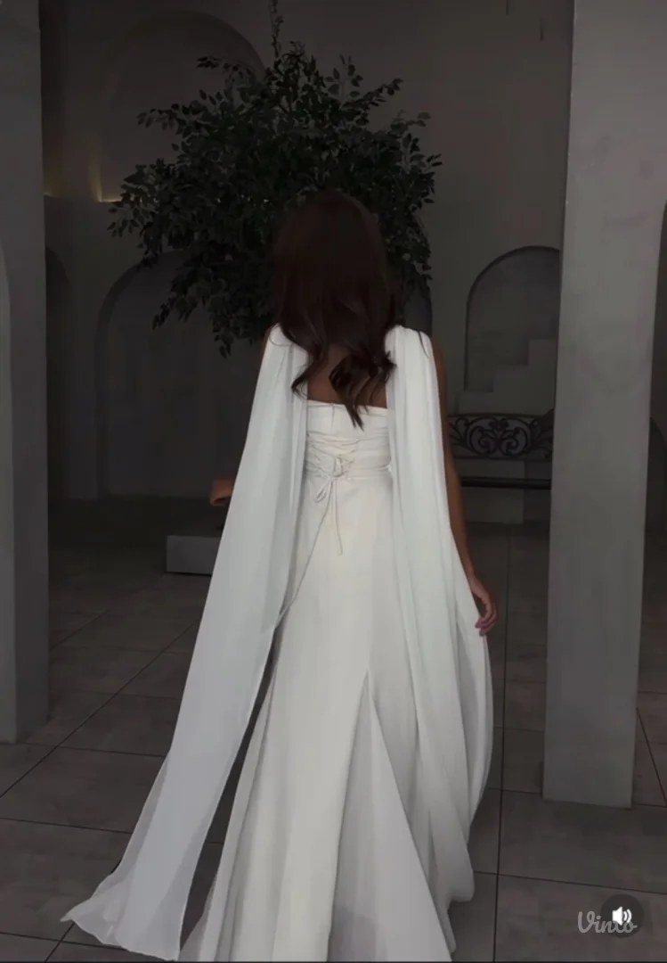 Bela haljina (venčanica)