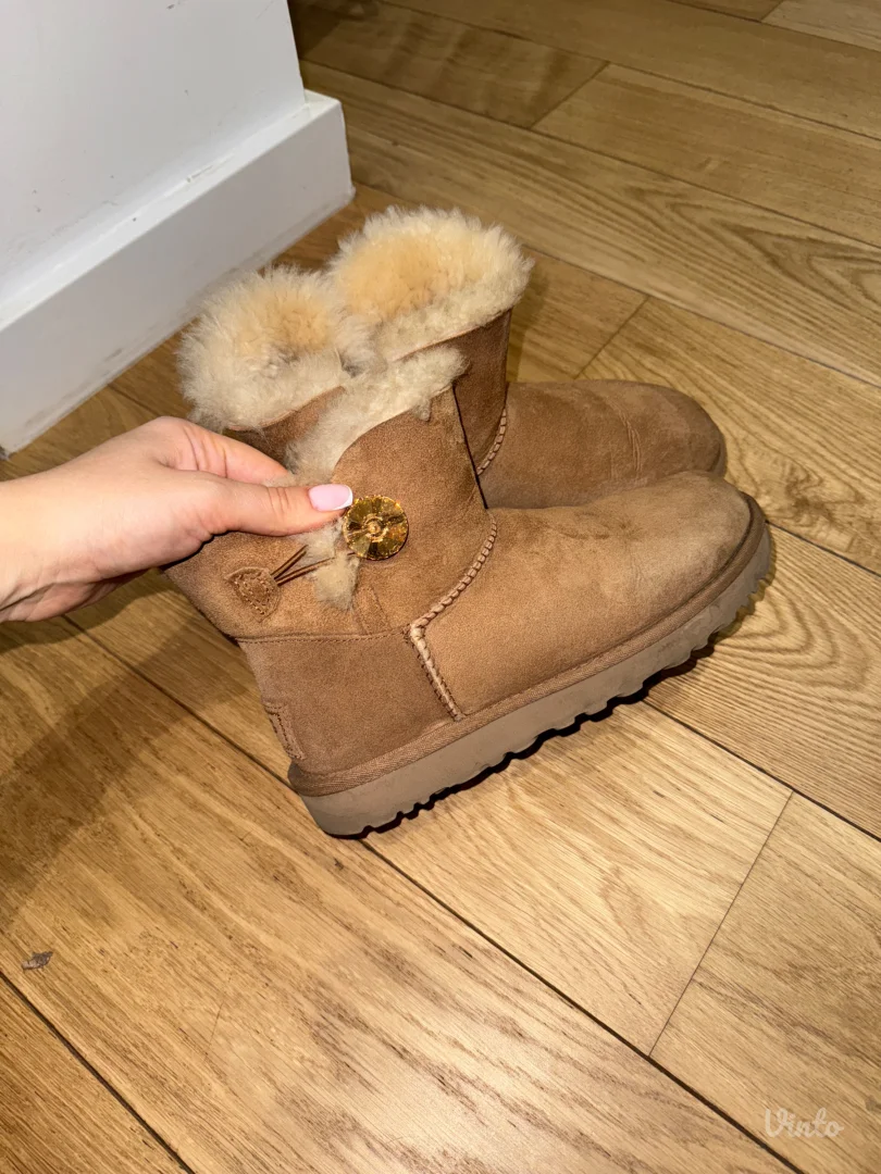 Ugg cizmice