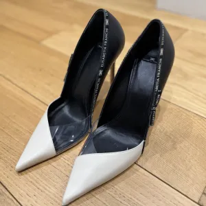 Elizabetta Franchi stikle