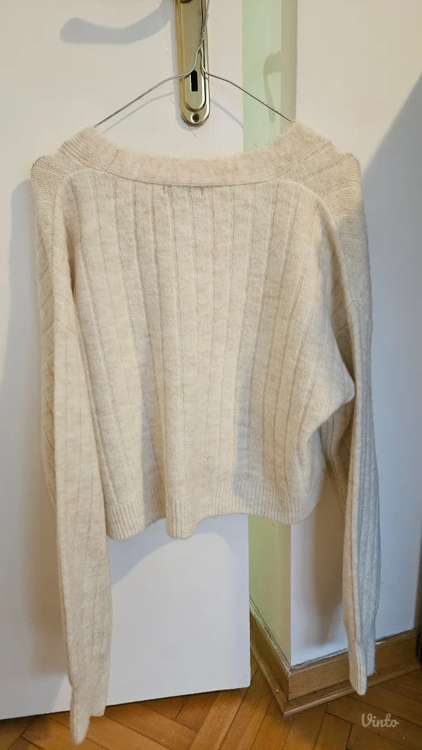 Stradivarius džemper