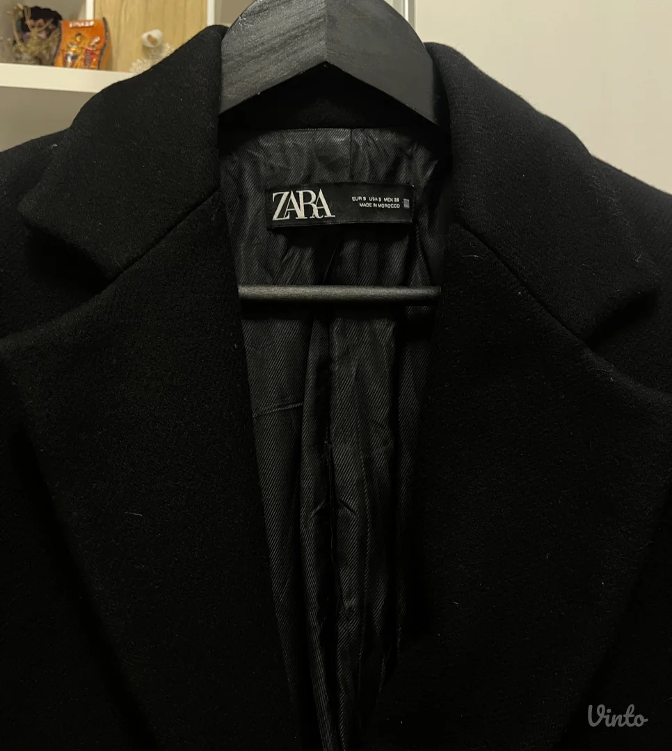 Zara- crni kaput
