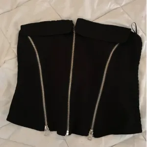 Baggy jeans i korset