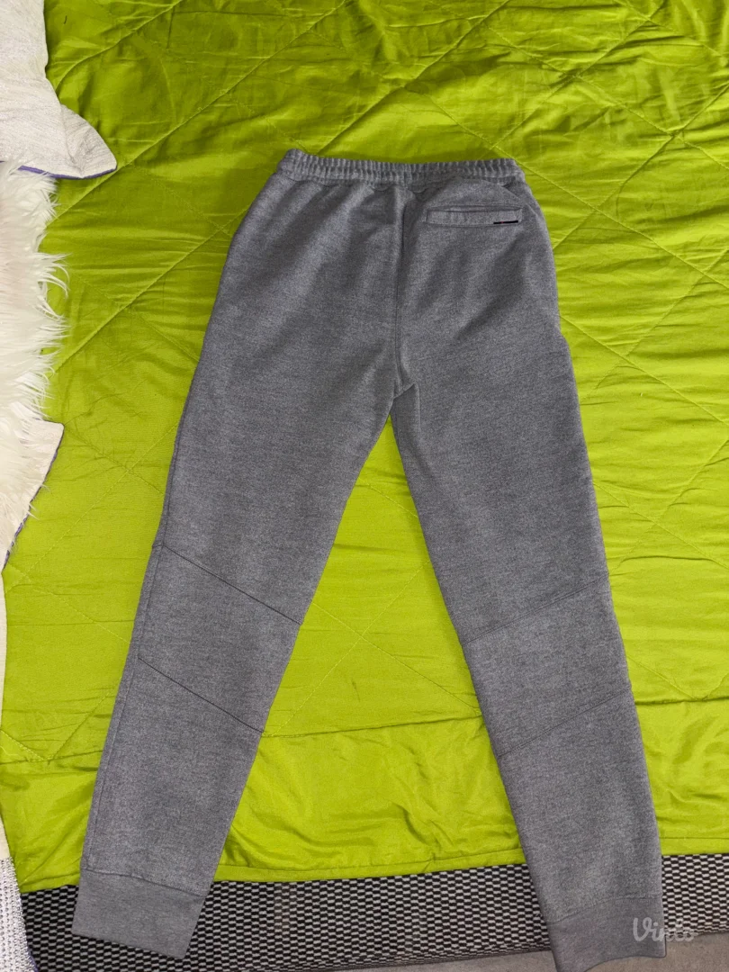 Jordan donji deo trenerke