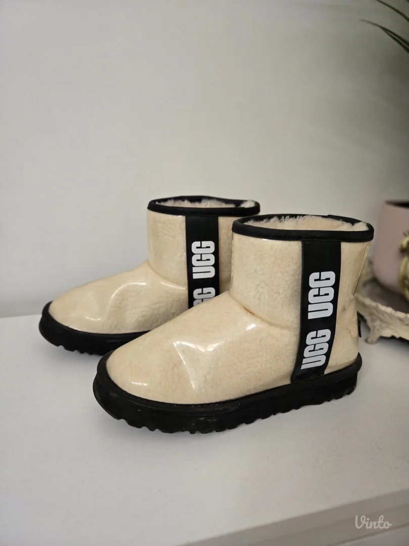 Ugg cizme