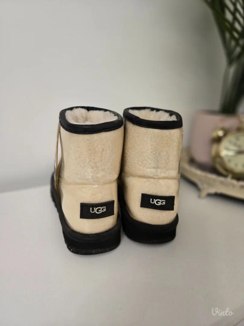 Ugg cizme