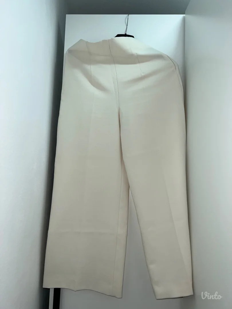Zara kulote pantalone