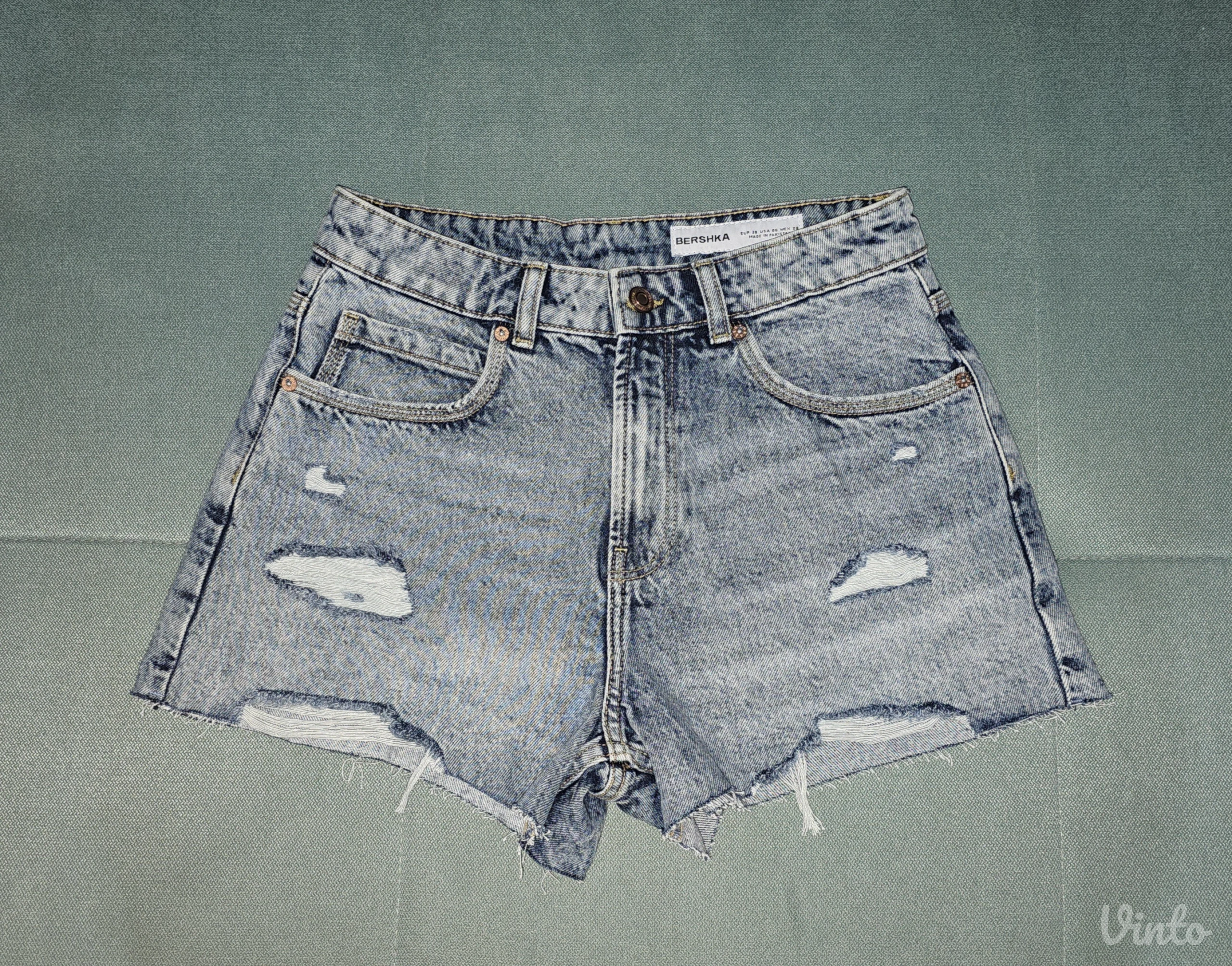 Bershka high waist nov šorts