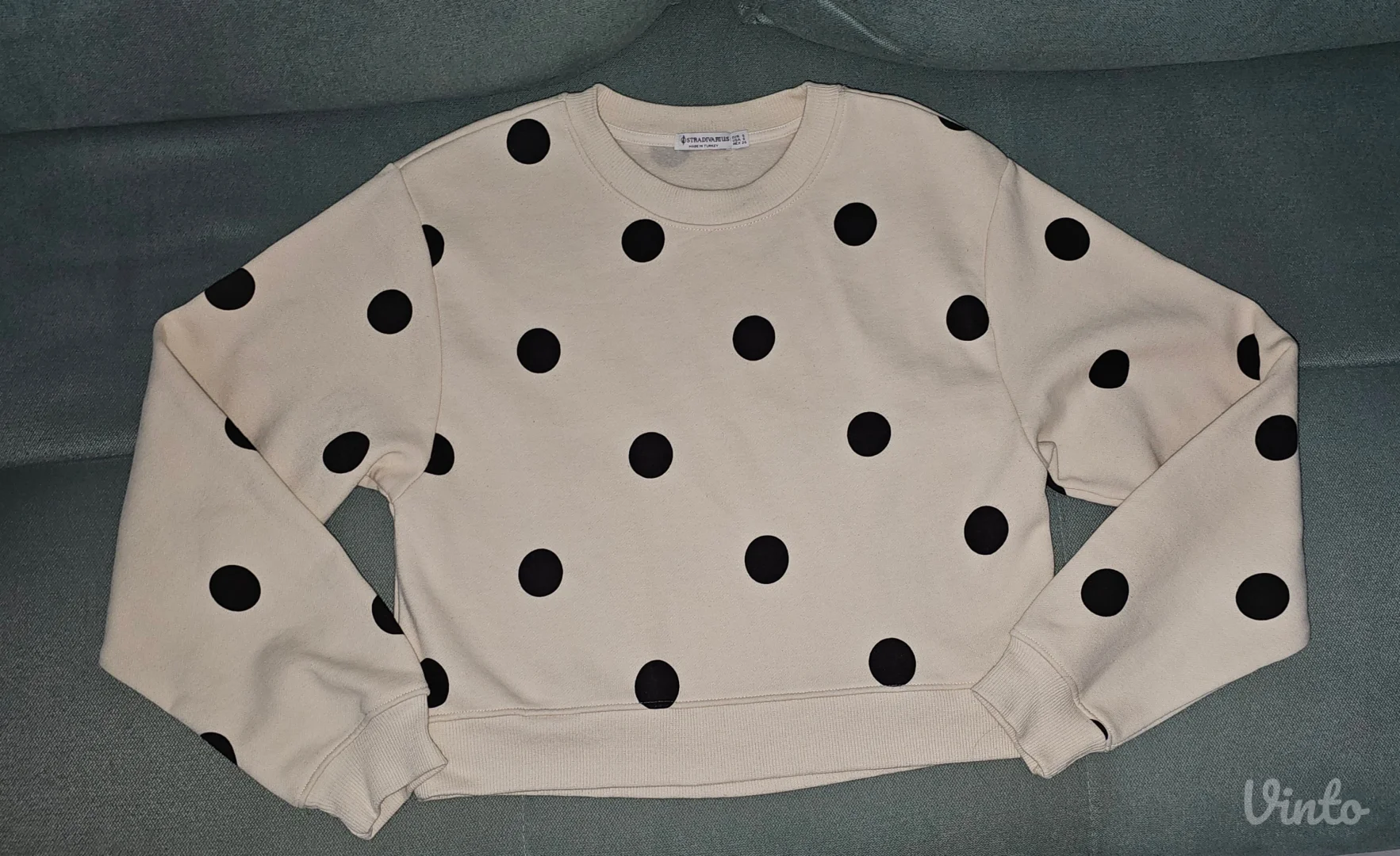 Stradivarius duks sa tufnama