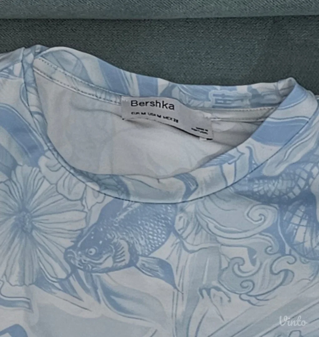 Lot Sinsay i Bershka crop majice