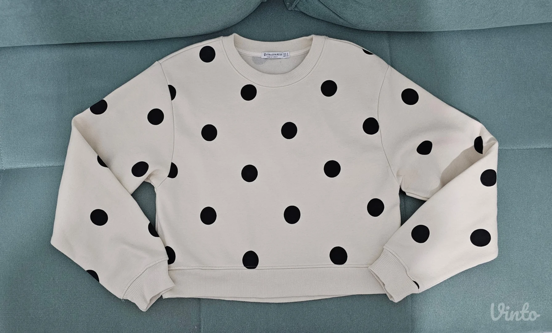 Stradivarius duks sa tufnama