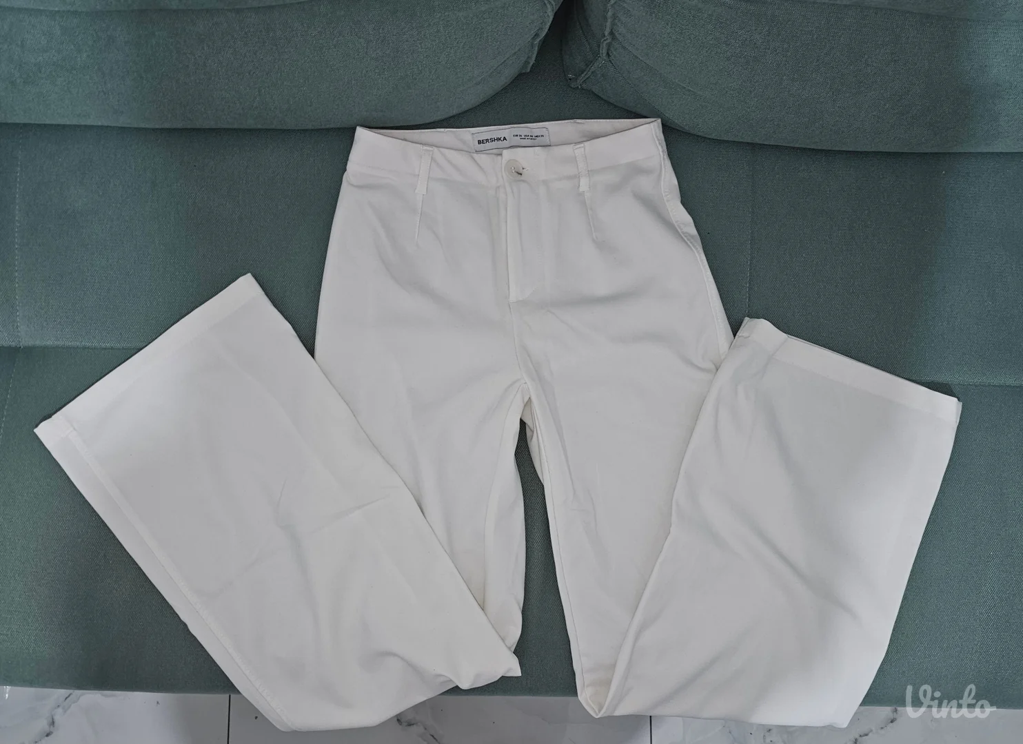 Bershka wide leg bele pantalone