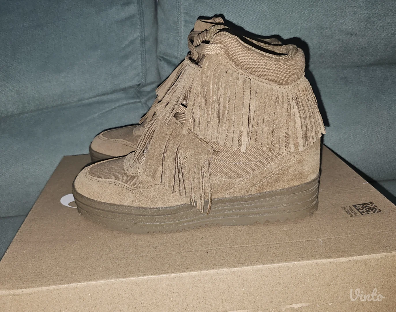 Bershka kožne patike sa skrivenom petom