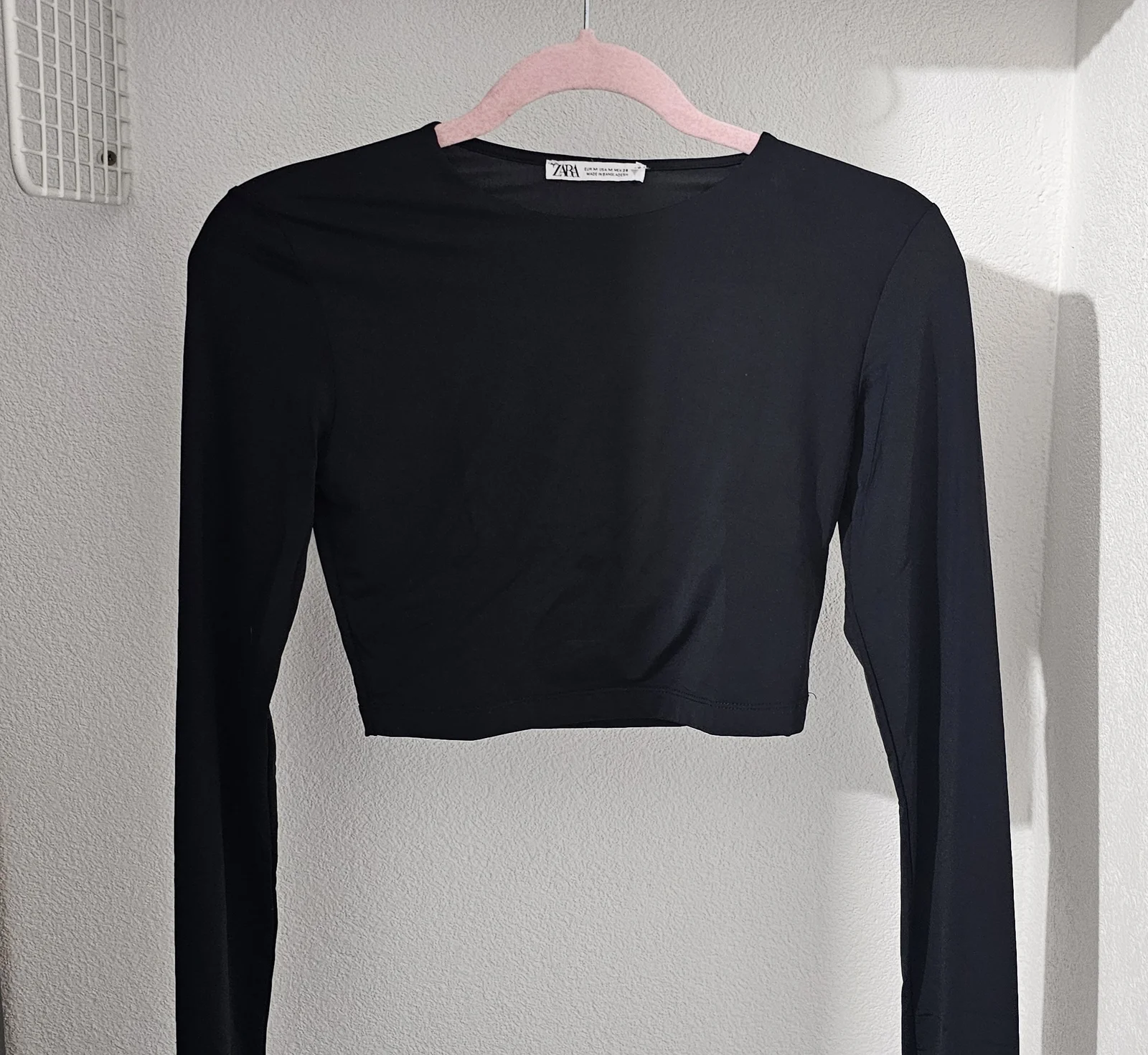 Zara crni crop od poliamida