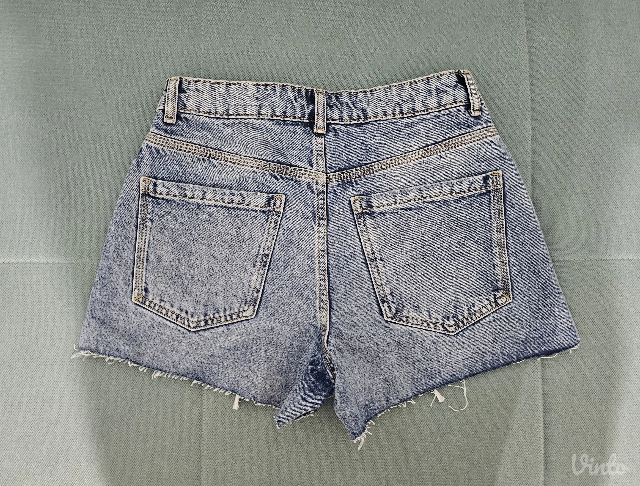 Bershka high waist nov šorts